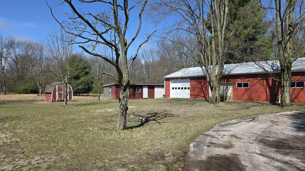 9945 US-31 Free Soil, MI 49411