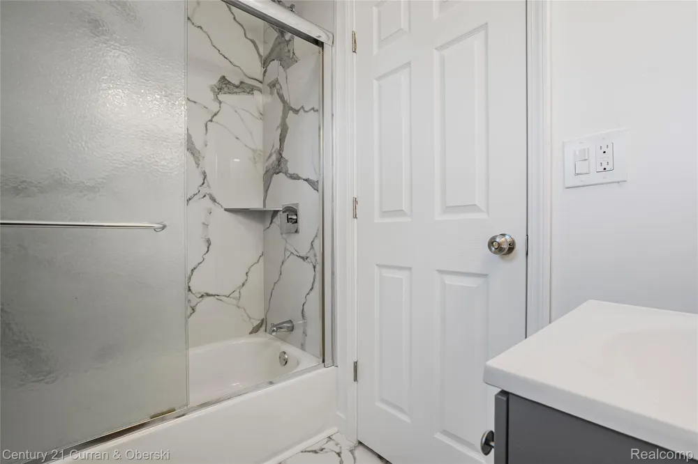 4399 2nd Street Frenchtown Township, MI 48166
