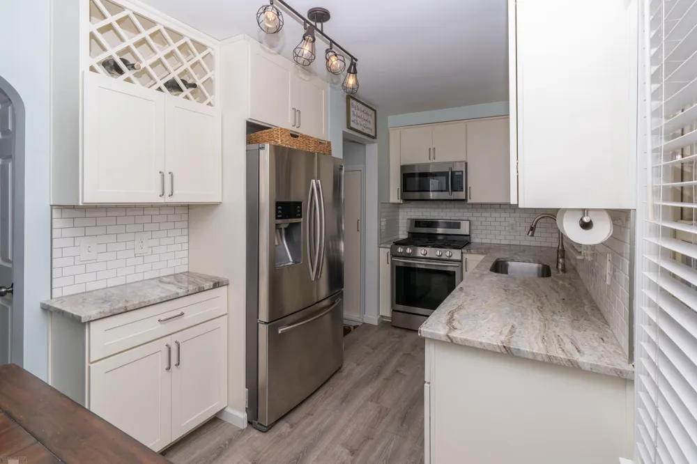 16605 Rosemary Street Fraser City, MI 48026