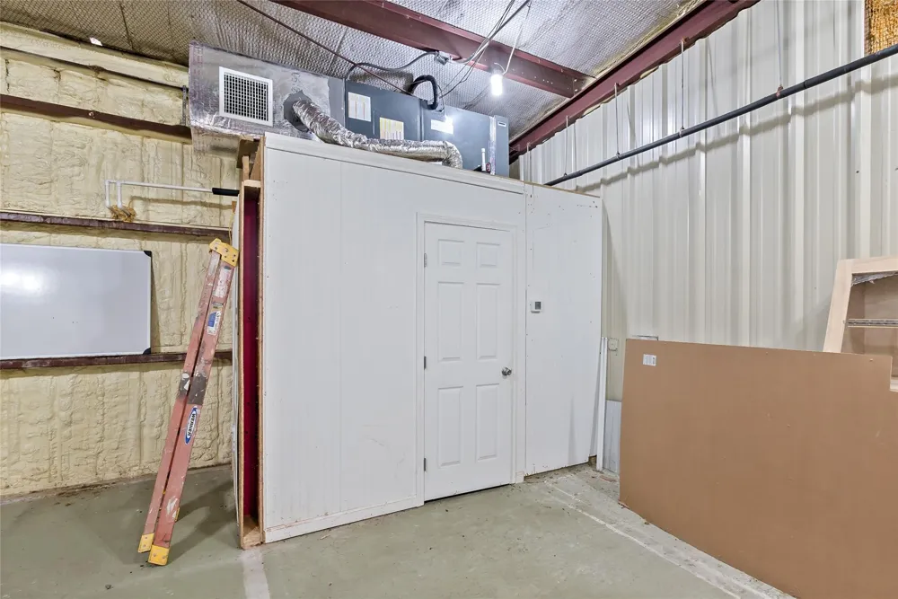 210 S Tammye Lane Madisonville, TX 77864