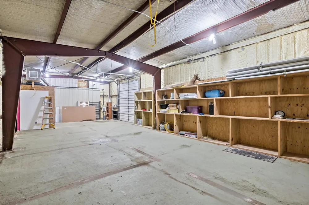 210 S Tammye Lane Madisonville, TX 77864