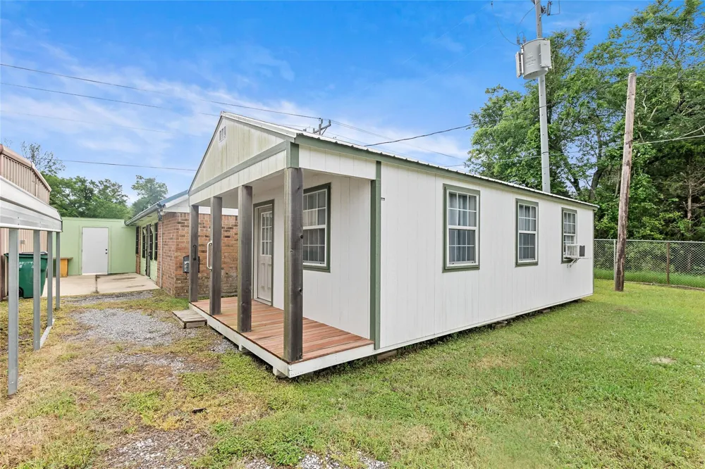 210 S Tammye Lane Madisonville, TX 77864