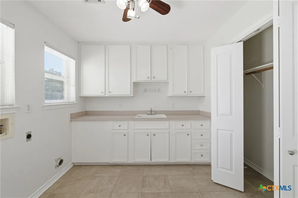 71 Wrangler Drive Belton, TX 76513