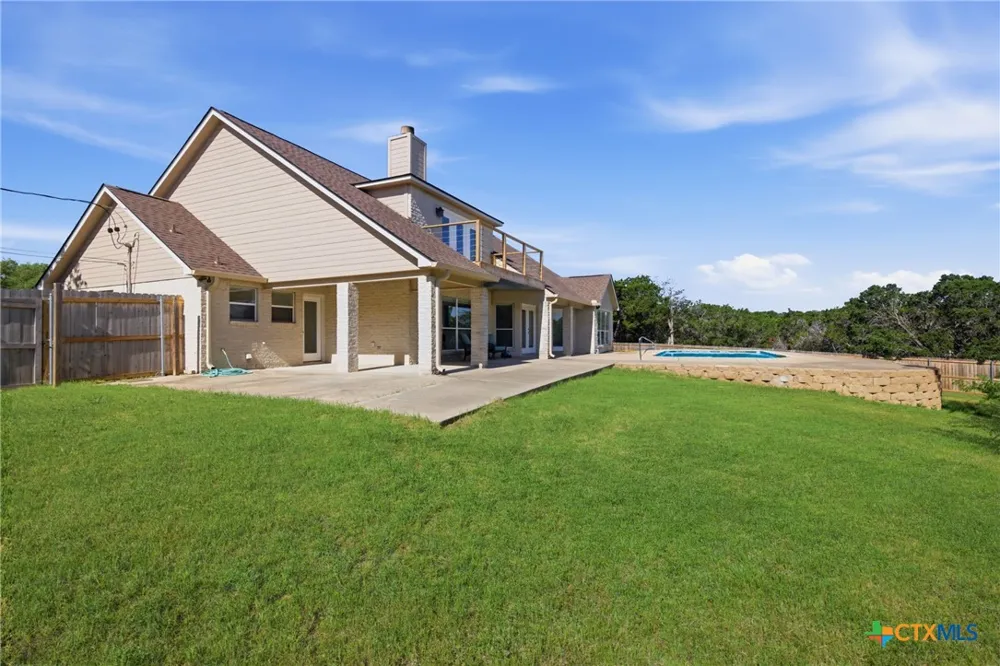 71 Wrangler Drive Belton, TX 76513