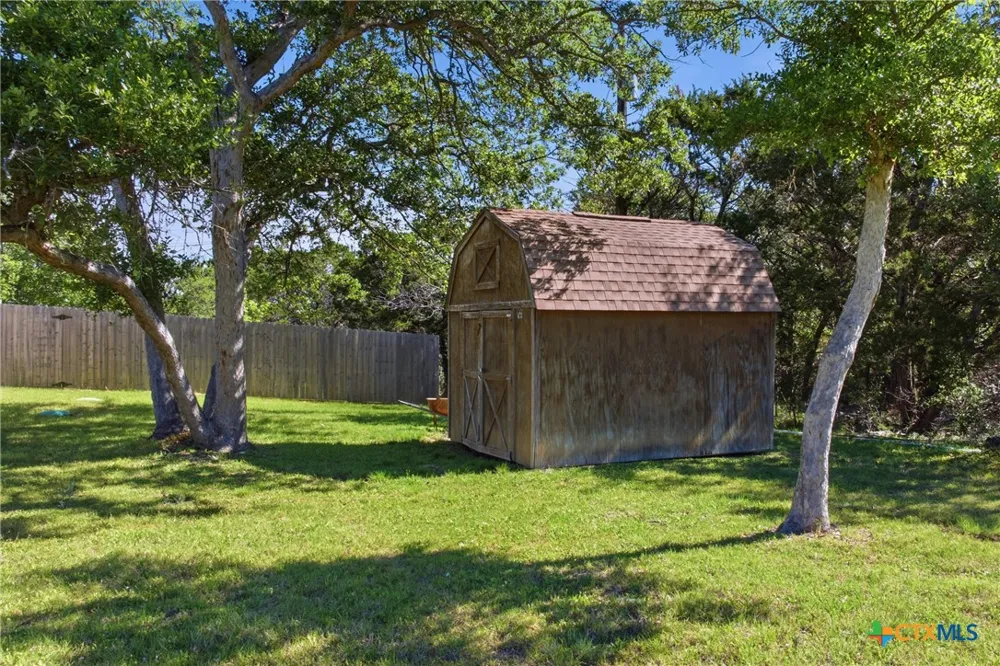 71 Wrangler Drive Belton, TX 76513