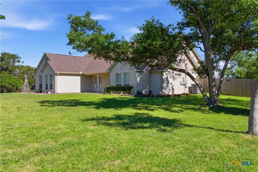 71 Wrangler Drive Belton, TX 76513