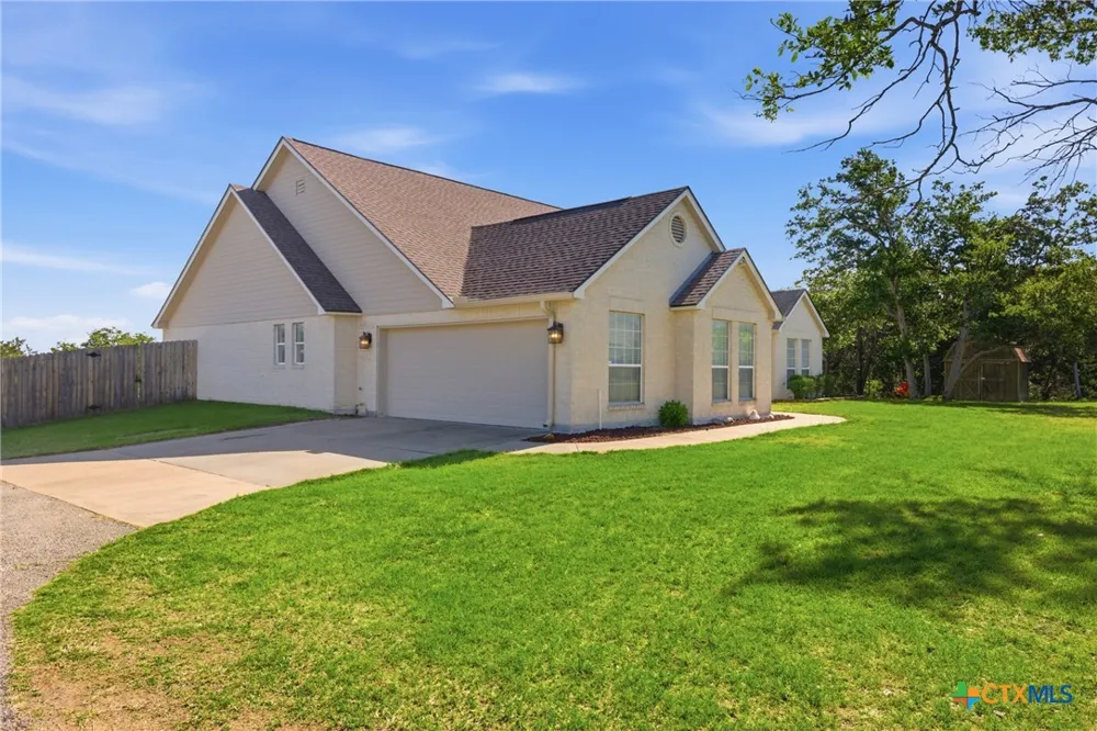71 Wrangler Drive Belton, TX 76513