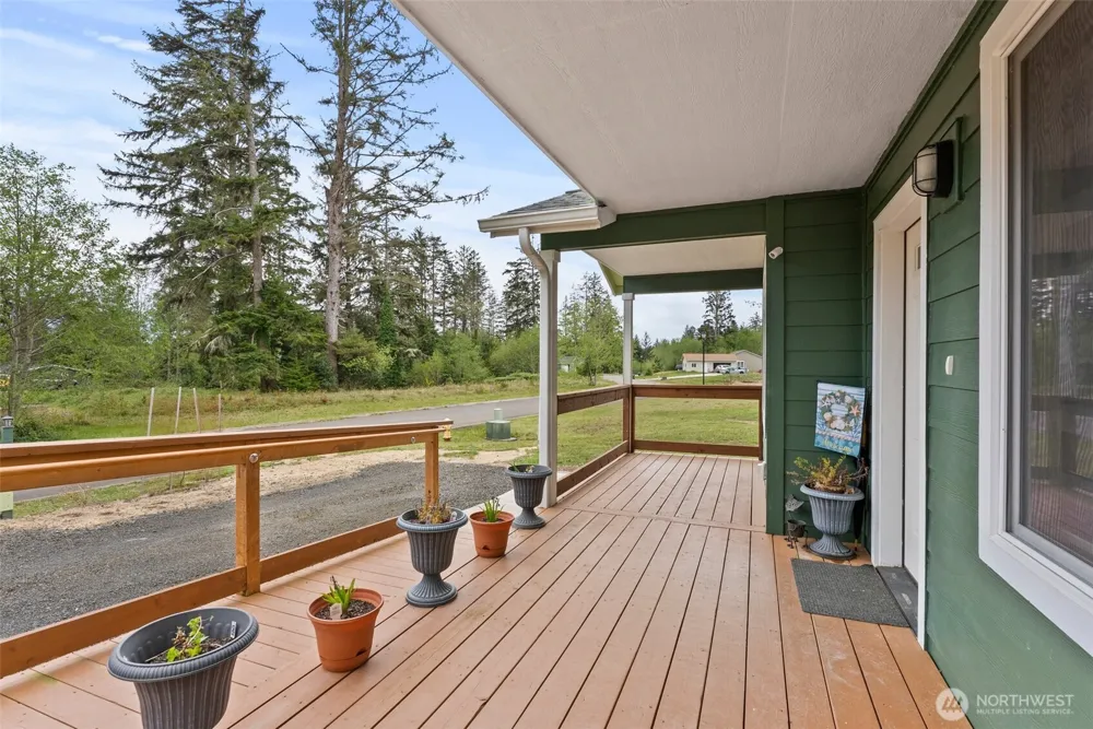 23 Sunrise Lane South Bend, WA 98586