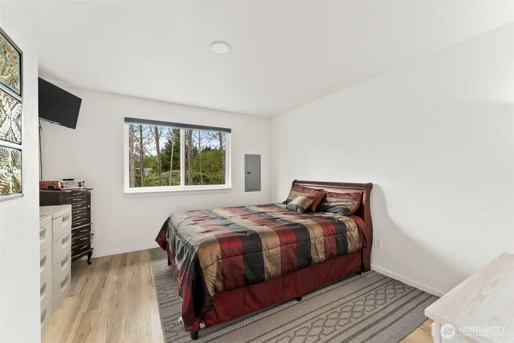 23 Sunrise Lane South Bend, WA 98586