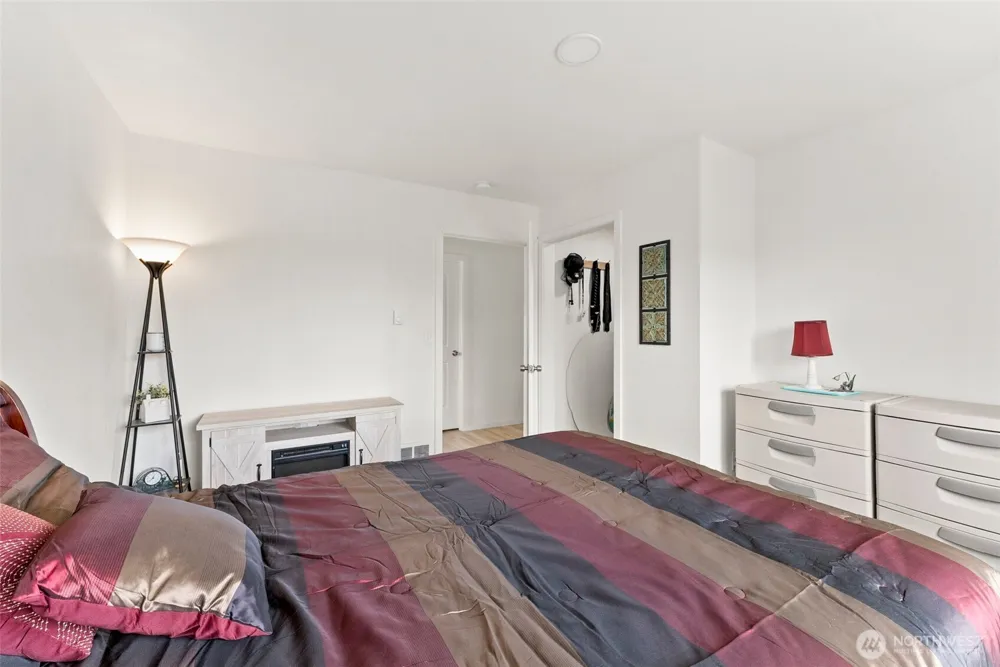 23 Sunrise Lane South Bend, WA 98586