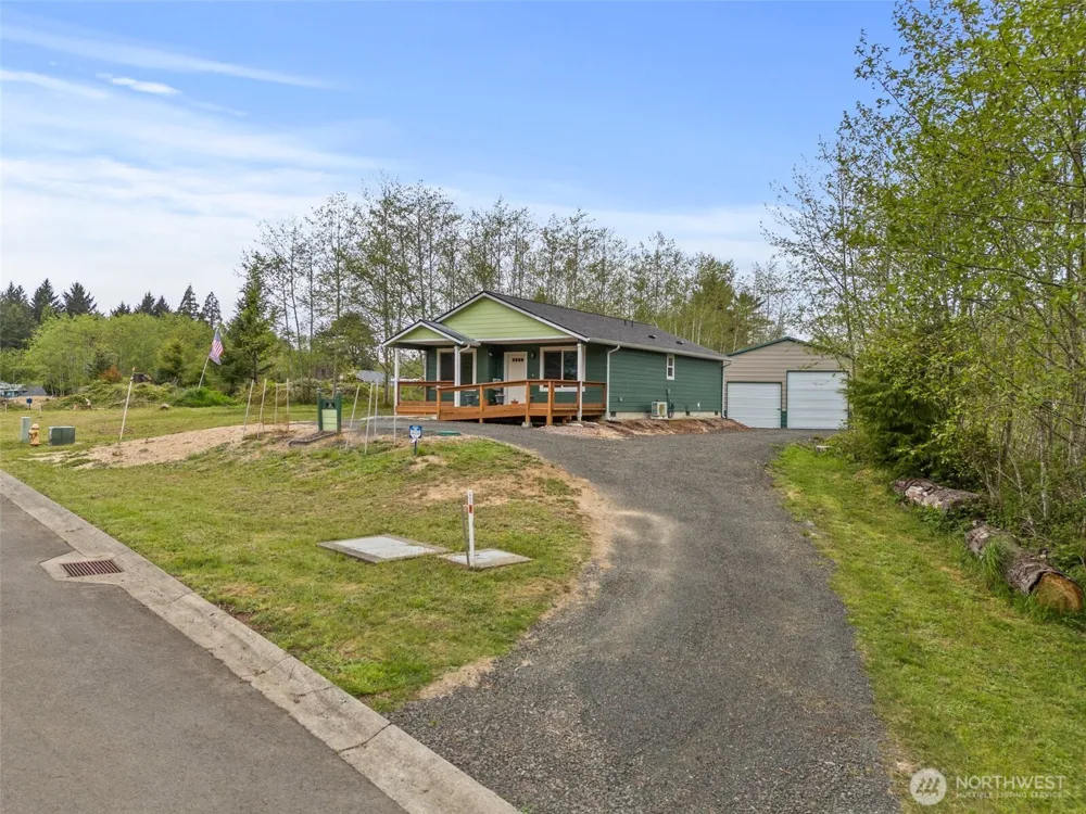 23 Sunrise Lane South Bend, WA 98586
