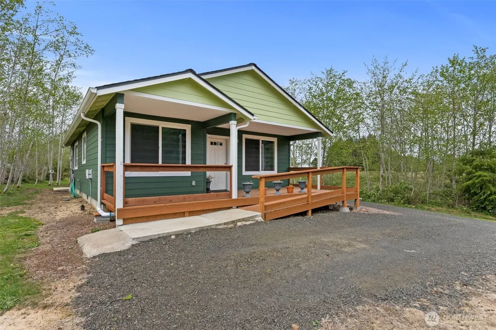 23 Sunrise Lane South Bend, WA 98586