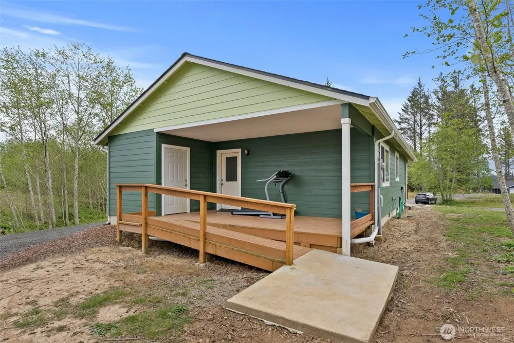 23 Sunrise Lane South Bend, WA 98586