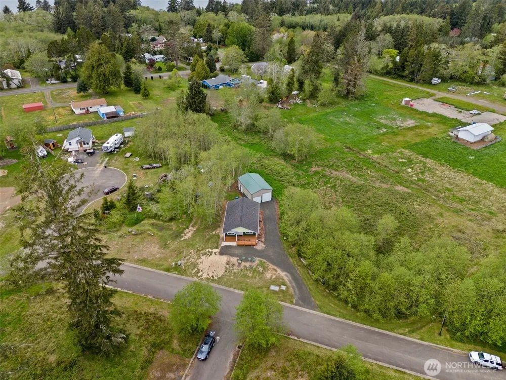 23 Sunrise Lane South Bend, WA 98586