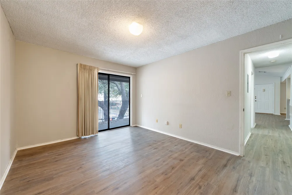 1202 Thorpe Lane #216 San Marcos, TX 78666