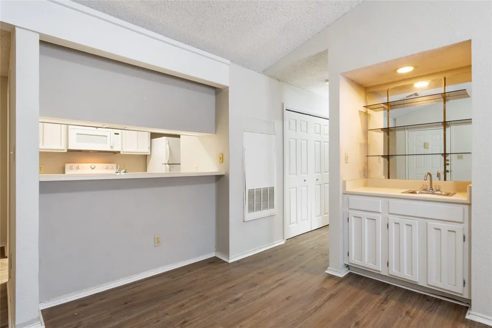 1202 Thorpe Lane #216 San Marcos, TX 78666