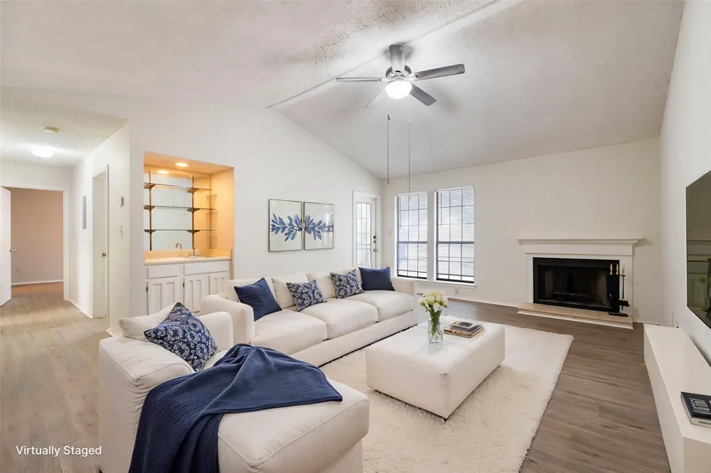 1202 Thorpe Lane #216 San Marcos, TX 78666