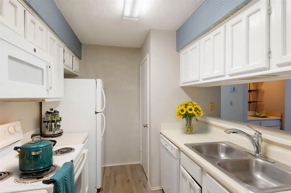 1202 Thorpe Lane #216 San Marcos, TX 78666
