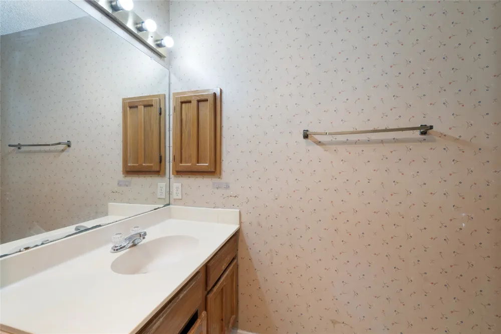 1202 Thorpe Lane #216 San Marcos, TX 78666