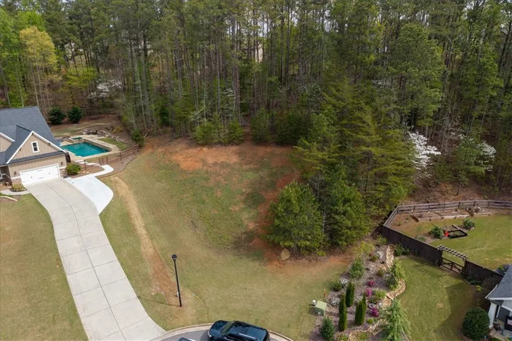 18 Pinoak Trail SE Cartersville, GA 30121