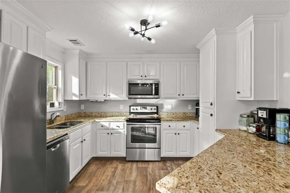285 Mama B Drive Danielsville, GA 30633
