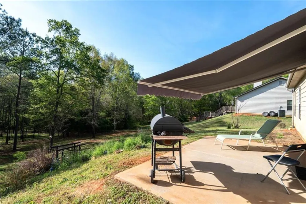 285 Mama B Drive Danielsville, GA 30633