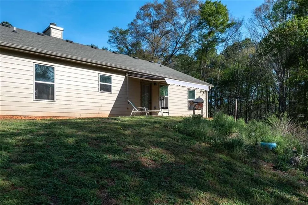 285 Mama B Drive Danielsville, GA 30633