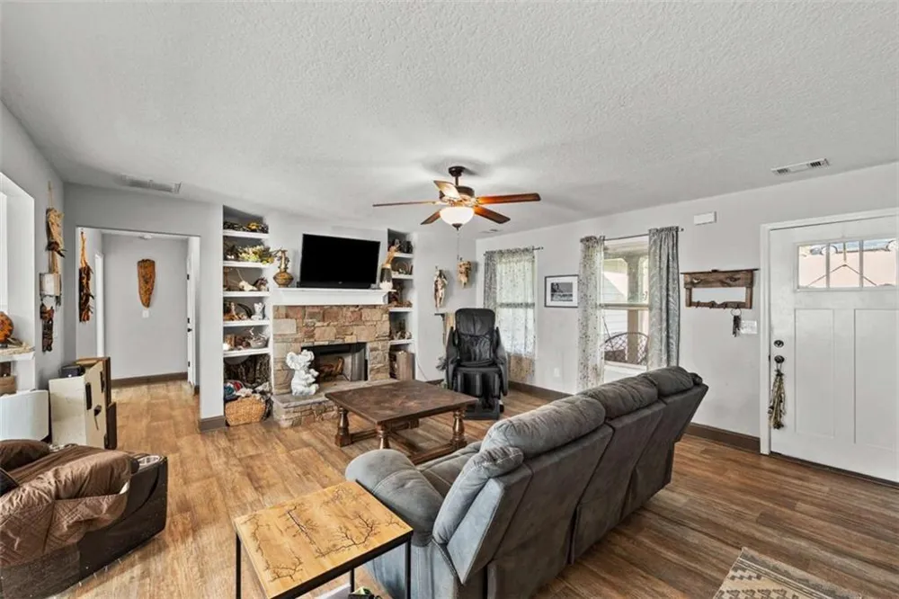 285 Mama B Drive Danielsville, GA 30633