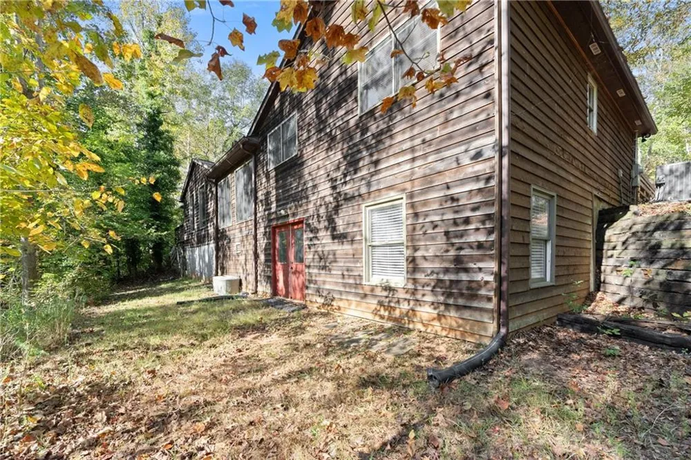 773 Shorewood Circle Toccoa, GA 30577