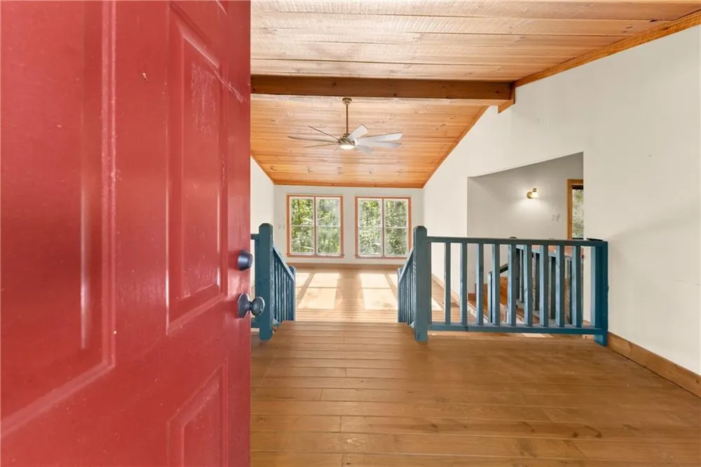 773 Shorewood Circle Toccoa, GA 30577