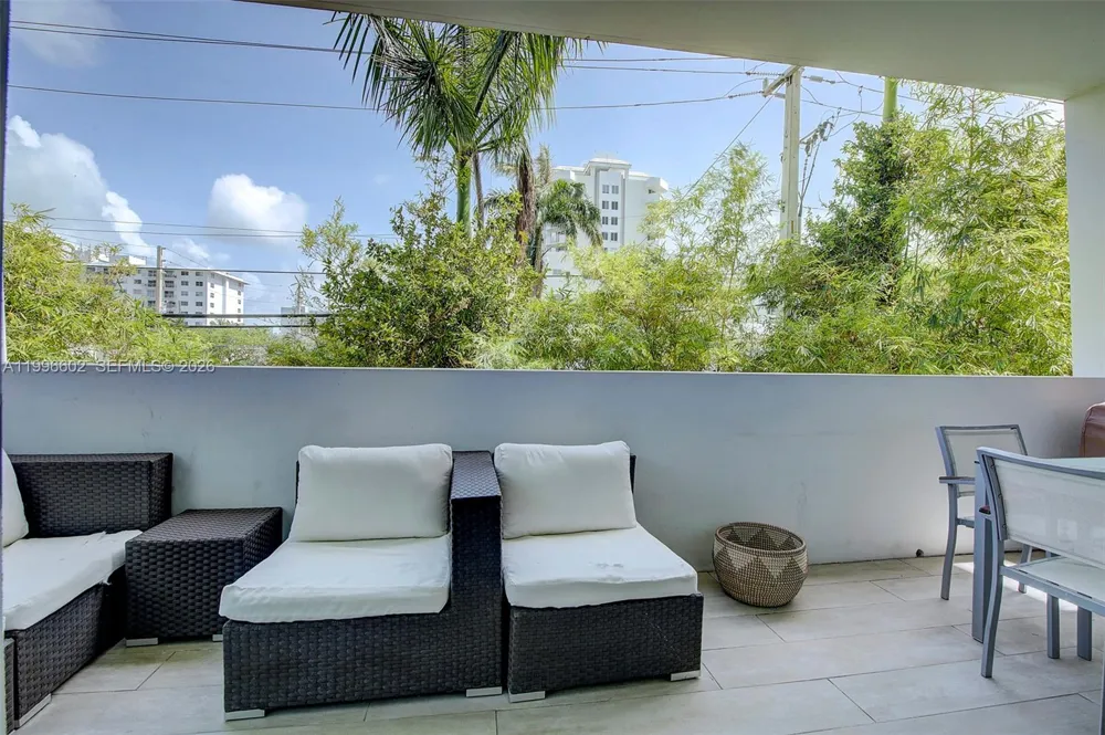 1577 Bay Rd #201 Miami Beach, FL 33139