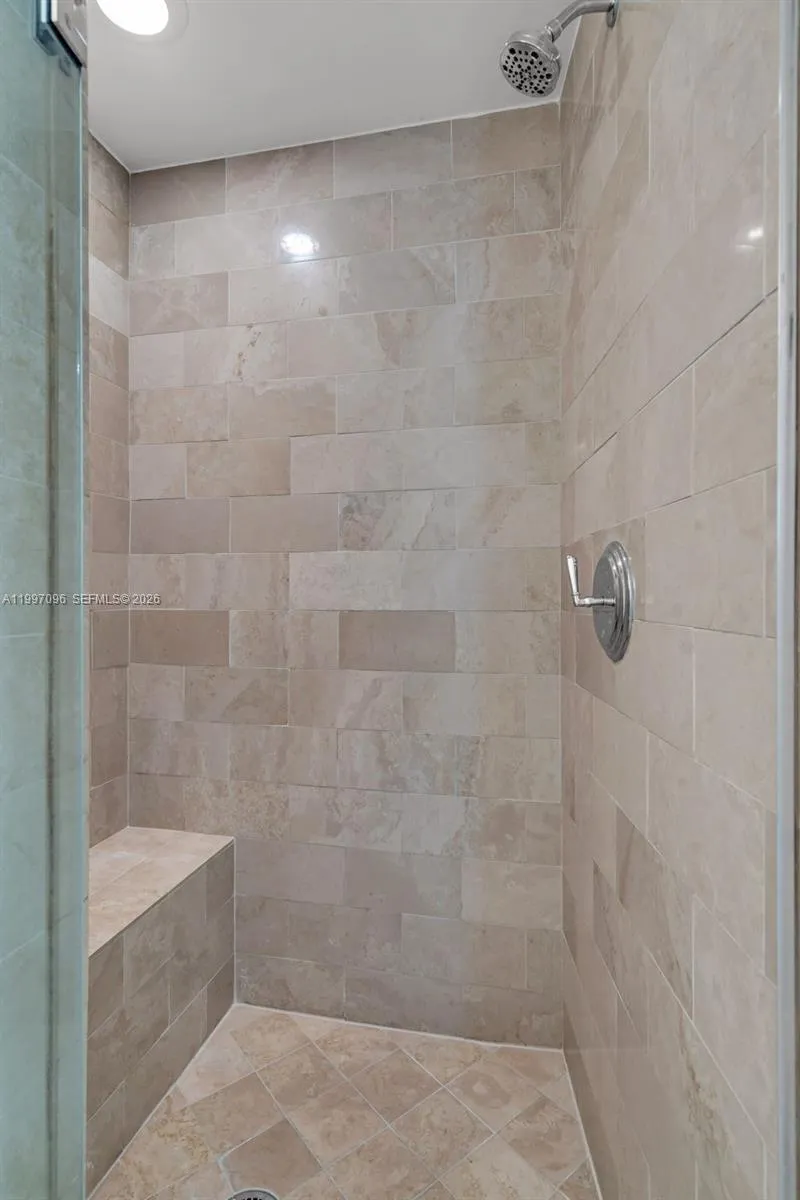 1500 Ocean Dr #PH-05 Miami Beach, FL 33139