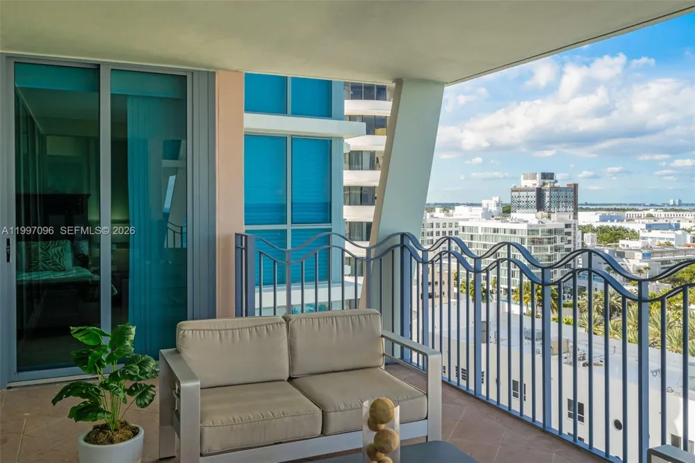 1500 Ocean Dr #PH-05 Miami Beach, FL 33139