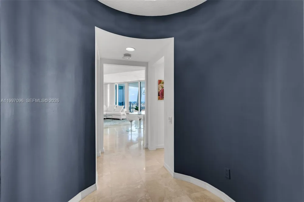 1500 Ocean Dr #PH-05 Miami Beach, FL 33139
