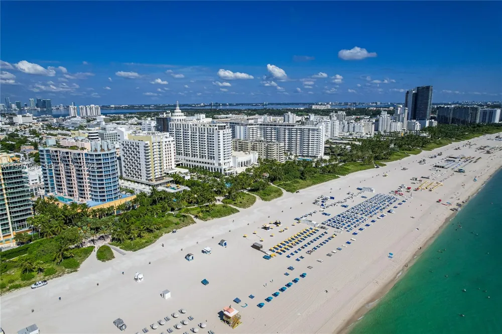 1500 Ocean Dr #PH-05 Miami Beach, FL 33139