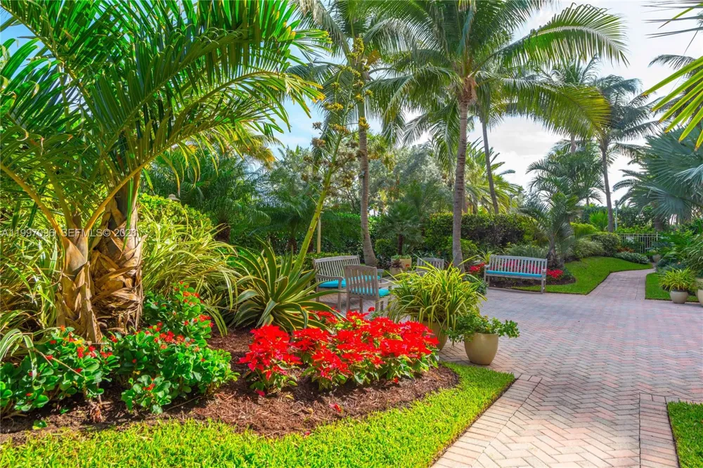 1500 Ocean Dr #PH-05 Miami Beach, FL 33139