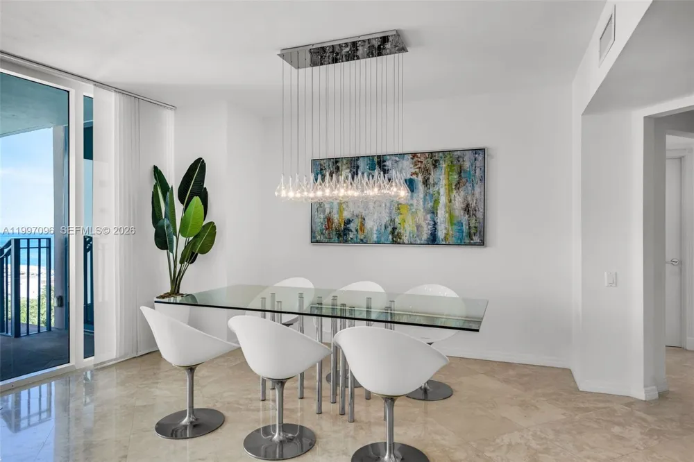 1500 Ocean Dr #PH-05 Miami Beach, FL 33139