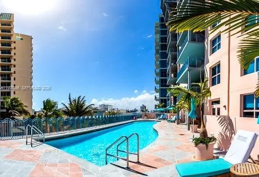 1500 Ocean Dr #PH-05 Miami Beach, FL 33139