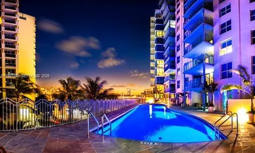 1500 Ocean Dr #PH-05 Miami Beach, FL 33139