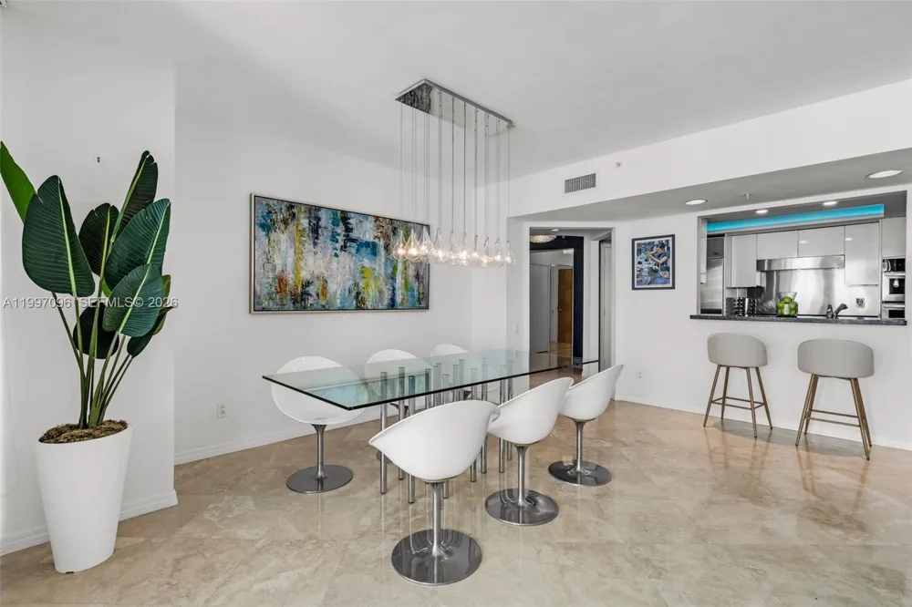 1500 Ocean Dr #PH-05 Miami Beach, FL 33139