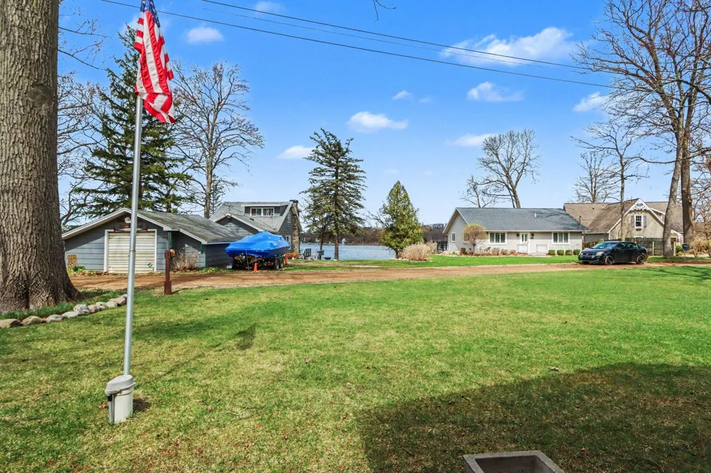 48379 Hill Drive Decatur, MI 49045