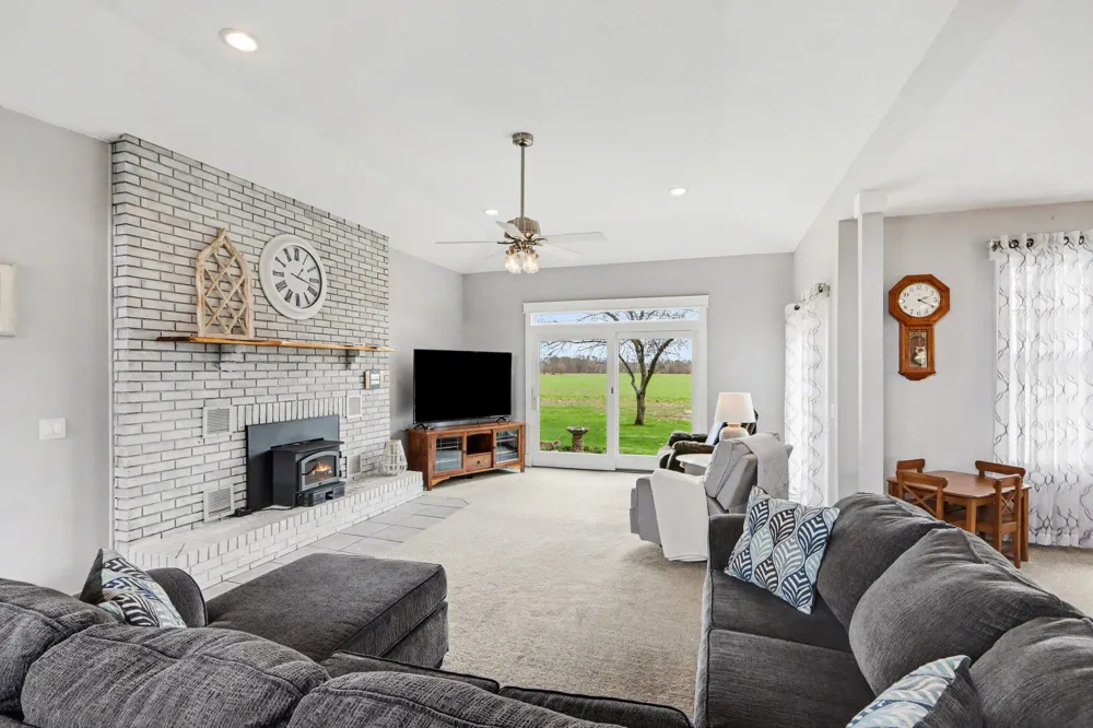 48379 Hill Drive Decatur, MI 49045