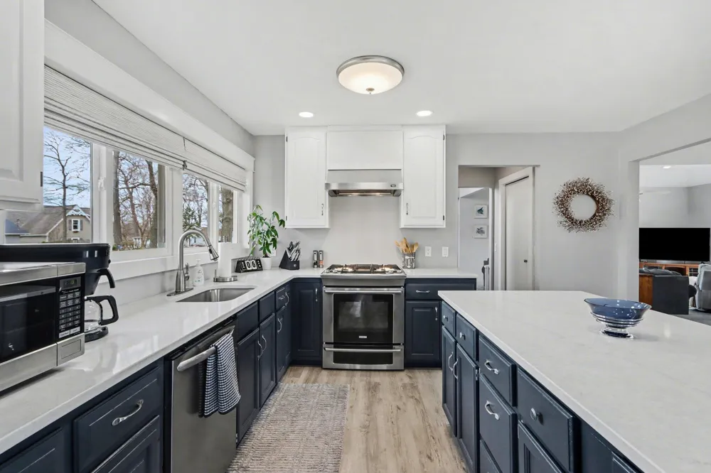 48379 Hill Drive Decatur, MI 49045