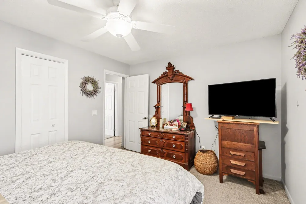 48379 Hill Drive Decatur, MI 49045
