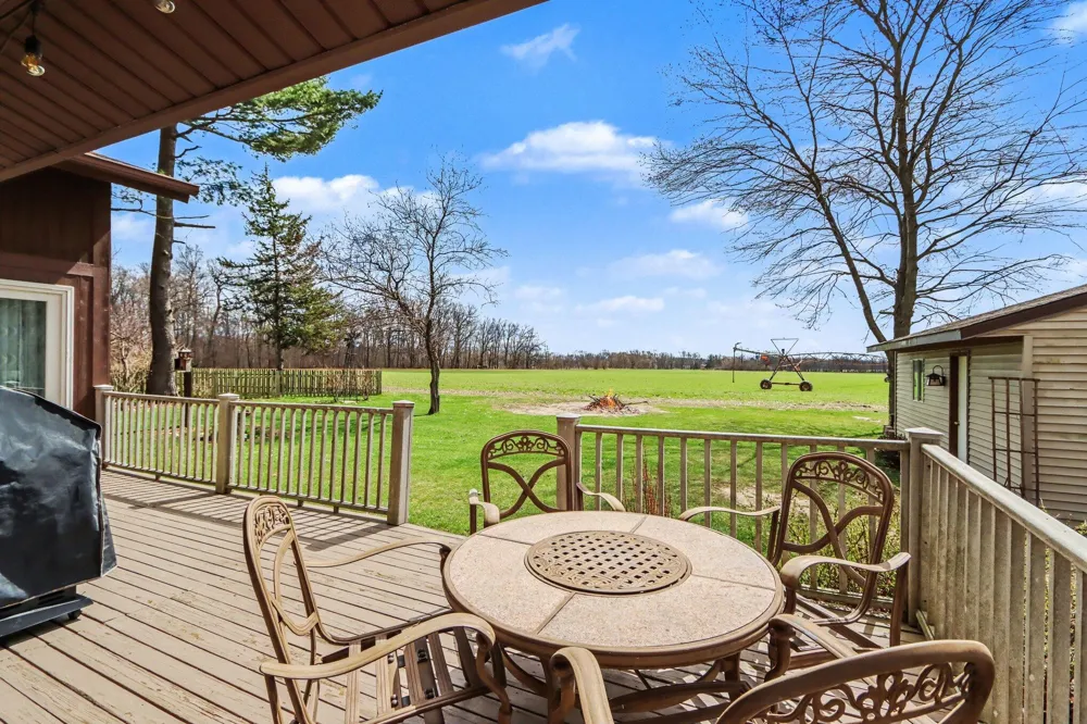 48379 Hill Drive Decatur, MI 49045