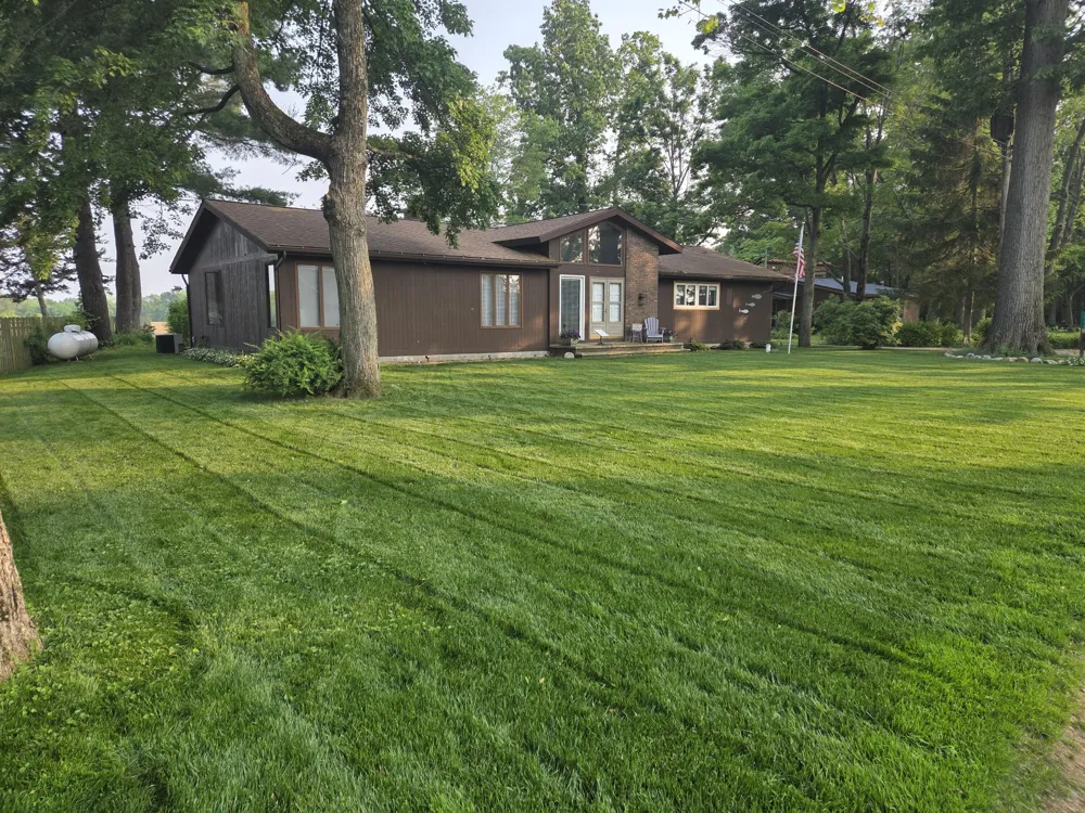 48379 Hill Drive Decatur, MI 49045