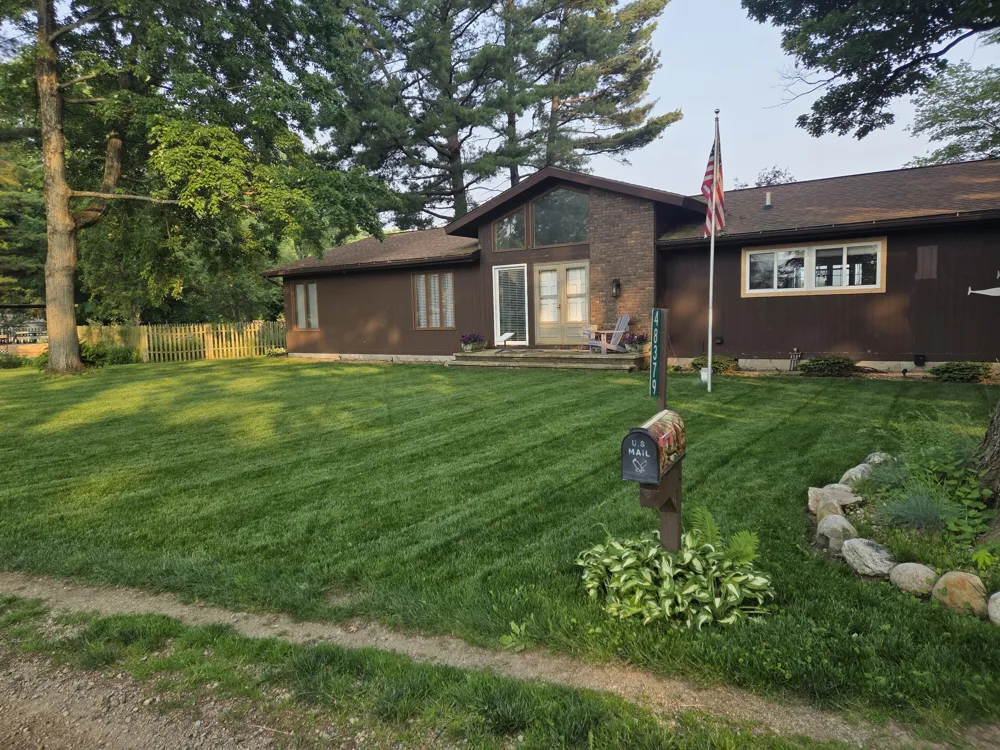 48379 Hill Drive Decatur, MI 49045