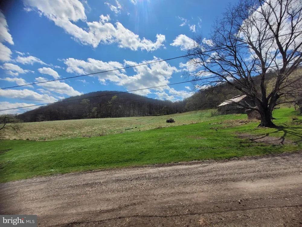 12623 WINDY RIDGE DRIVE Corriganville, MD 21524