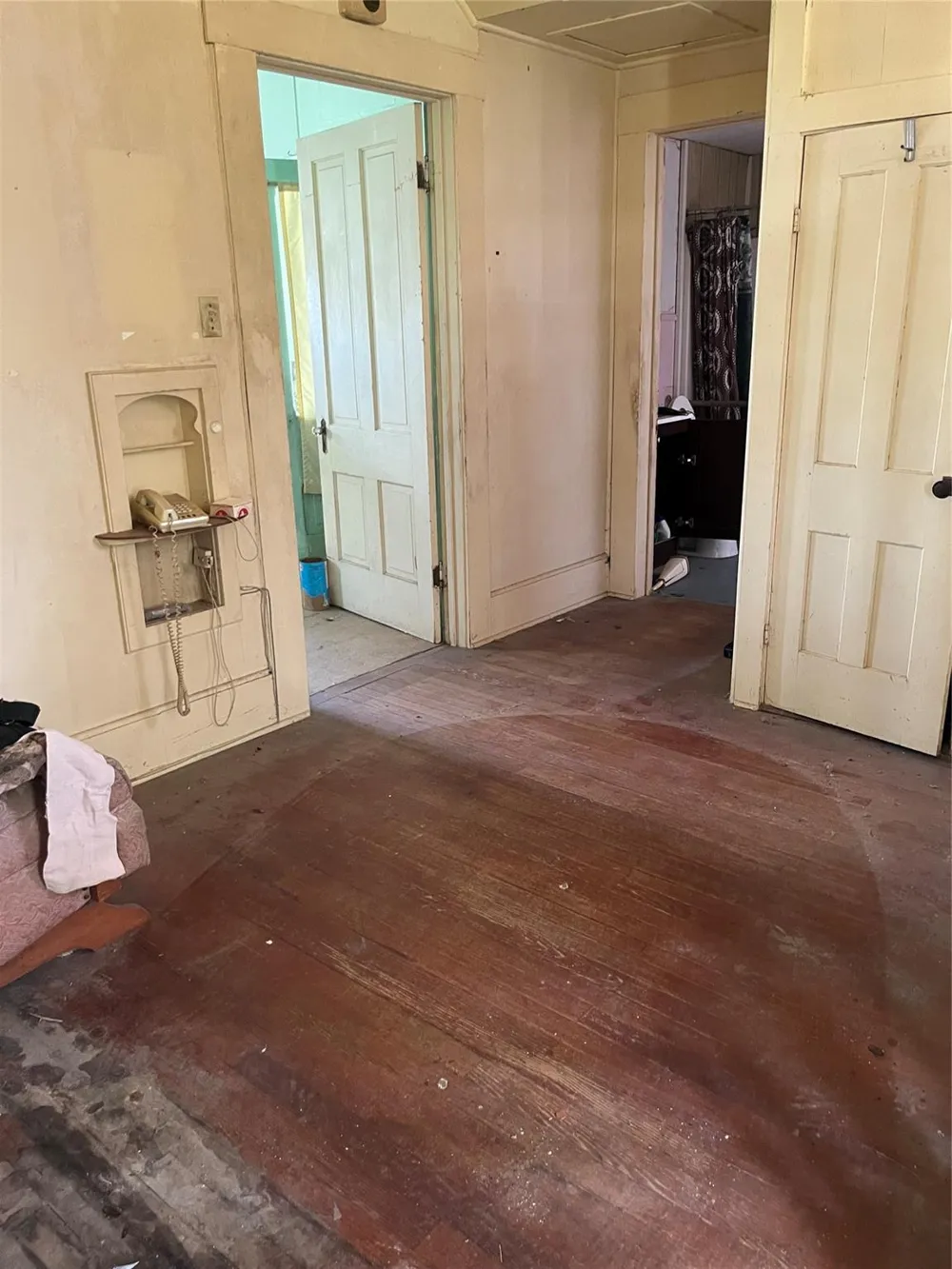 223 Walnut Street New Ulm, TX 78950