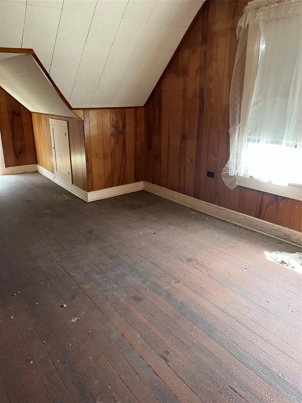 223 Walnut Street New Ulm, TX 78950